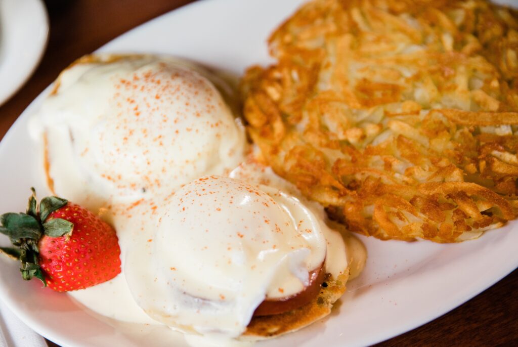 WhiteGull_EggsBenedict-2