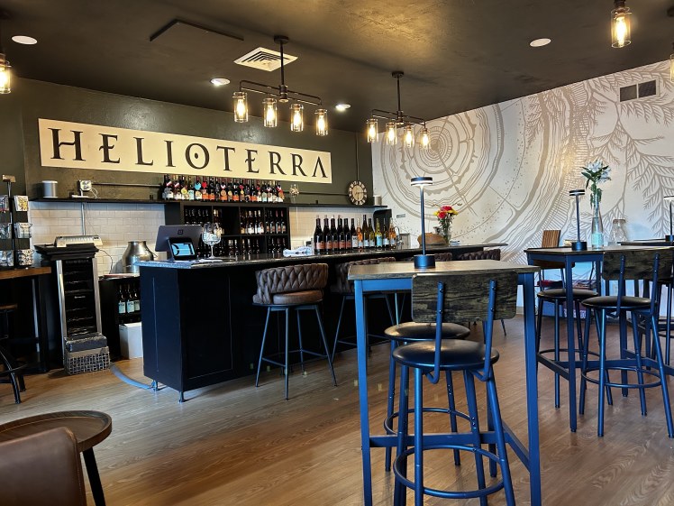 696e84994232a5f9e20d4df2_pl3